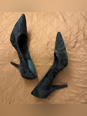 Black Floral Pattern Mid-Heel Pumps - Women's Elegant Dress Shoes